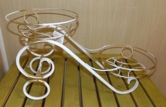 Подставка Горка-2  на 2 цветка черная с золотом (ФД)